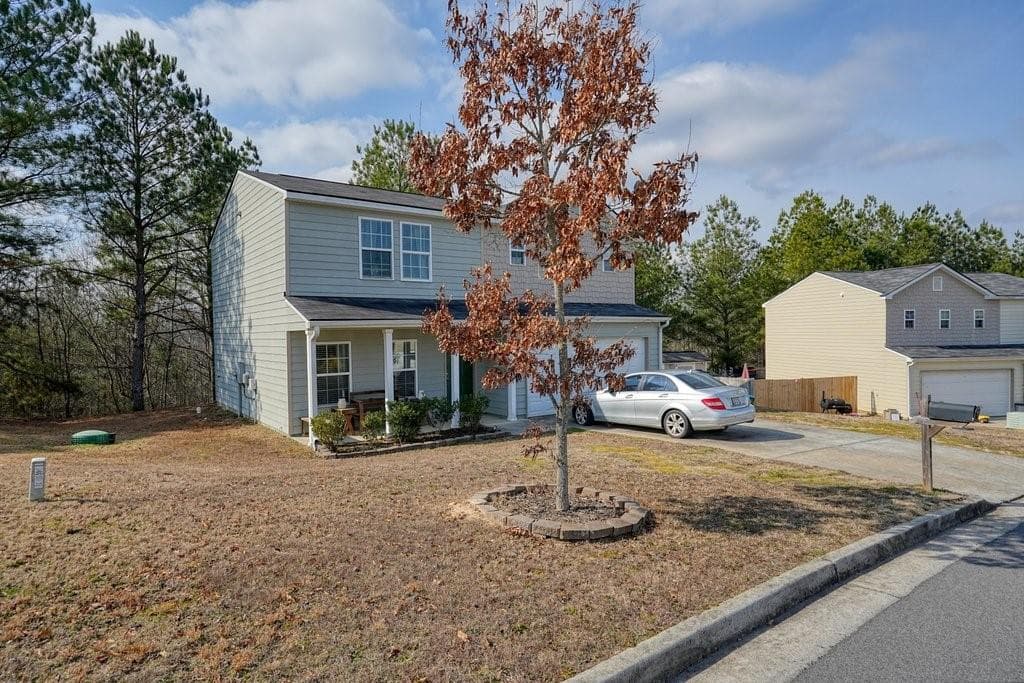 4 bedroom, 3 bathroom, 2,040 sq ft single family residence for sale at 18 Oxford Lane, Kingston, GA 30145 — photo 4