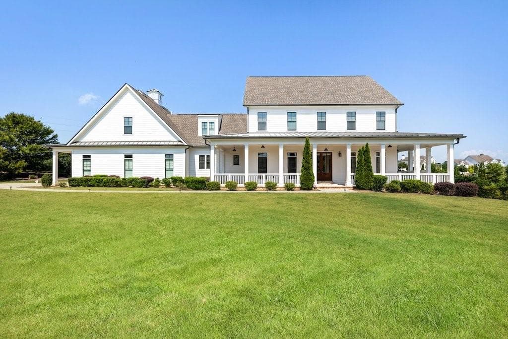 7 bedroom, 8 bathroom, 8,705 sq ft single family residence sold at 12660 Ebenezer Pond Court, Milton, GA 30004