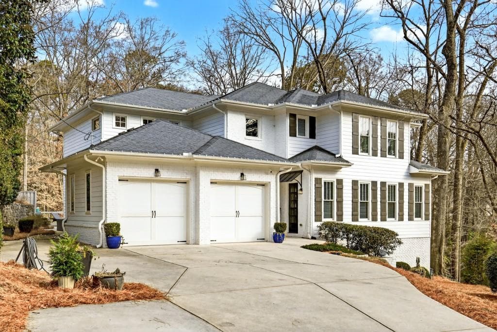 7 bedroom, 6 bathroom, 5,113 sq ft single family residence sold at 3631 Tanglewood Drive, Atlanta, GA 30339