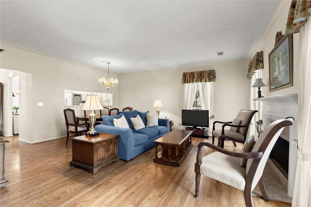 2 bedroom, 4 bathroom, 2,184 sq ft townhouse under contract at 3657 Monticello Commons, Peachtree Corners, GA 30092 — photo 6
