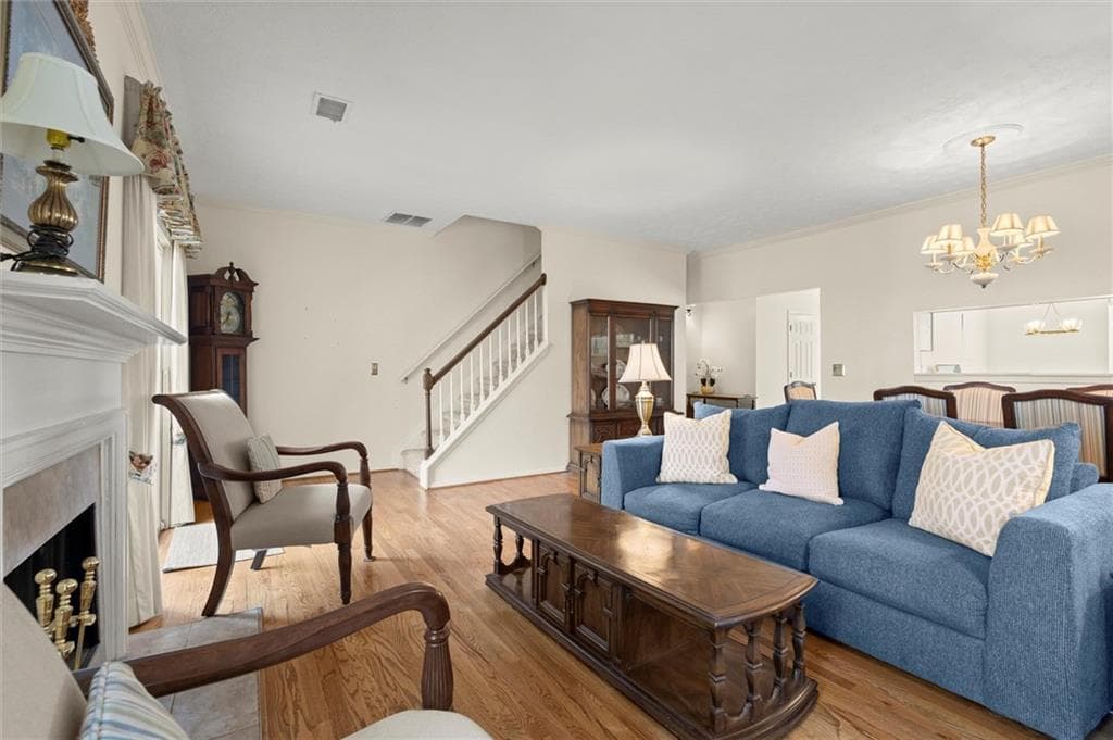 2 bedroom, 4 bathroom, 2,184 sq ft townhouse under contract at 3657 Monticello Commons, Peachtree Corners, GA 30092 — photo 4