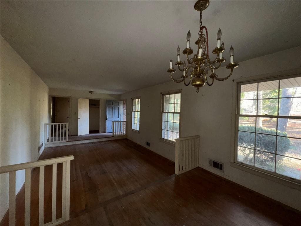 3 bedroom, 3 bathroom, 1,296 sq ft single family residence for sale at 3955 Demooney Road, Atlanta, GA 30349 — photo 9