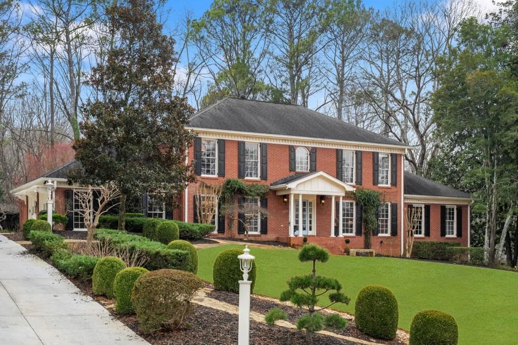 5 bedroom, 6 bathroom, 5,217 sq ft single family residence sold at 8915 Huntcliff Lake Court, Sandy Springs, GA 30350