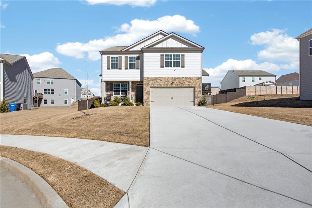 3 bedroom, 3 bathroom, 2,200 sq ft single family residence for sale at 930 Sly Fox Run, Fairburn, GA 30213 — photo 2