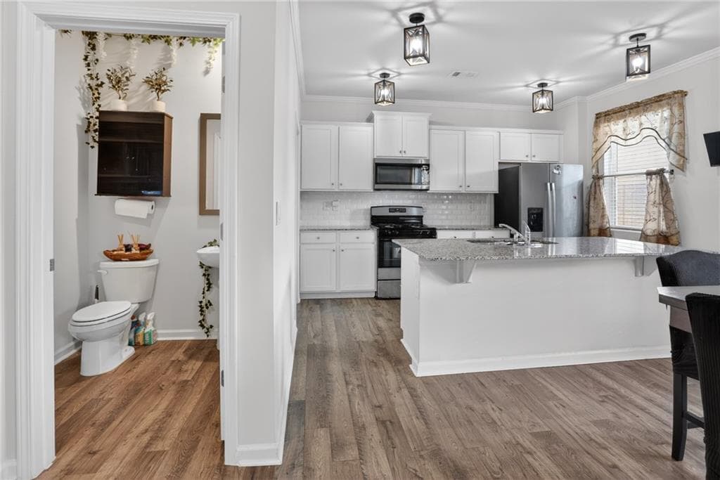 3 bedroom, 3 bathroom, 2,200 sq ft single family residence for sale at 930 Sly Fox Run, Fairburn, GA 30213 — photo 7