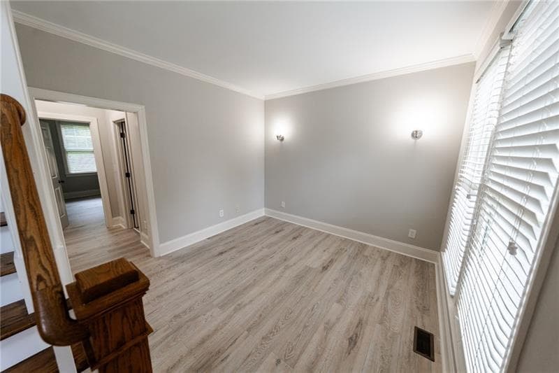 7 bedroom, 4 bathroom, 4,113 sq ft single family residence for sale at 3245 Sparling Street, Cumming, GA 30041 — photo 8