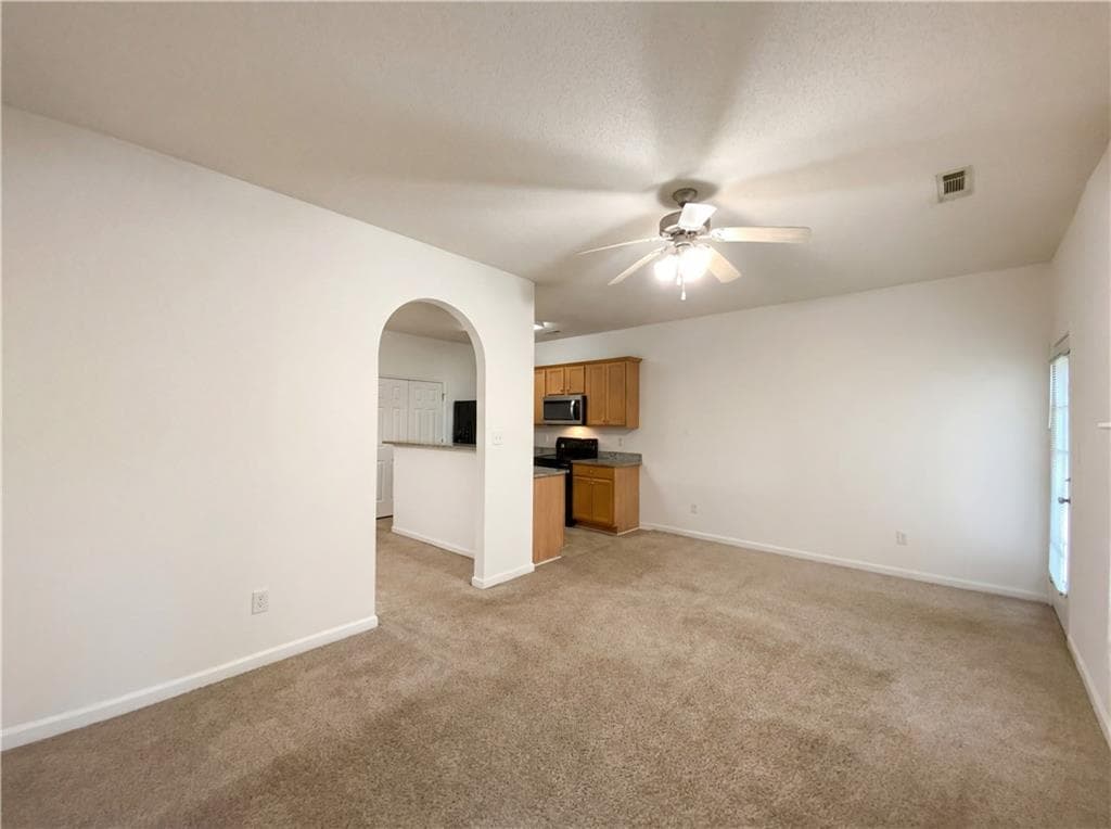 3 bedroom, 3 bathroom, 1,536 sq ft townhouse for sale at 8506 Kaden Drive, Jonesboro, GA 30238 — photo 10
