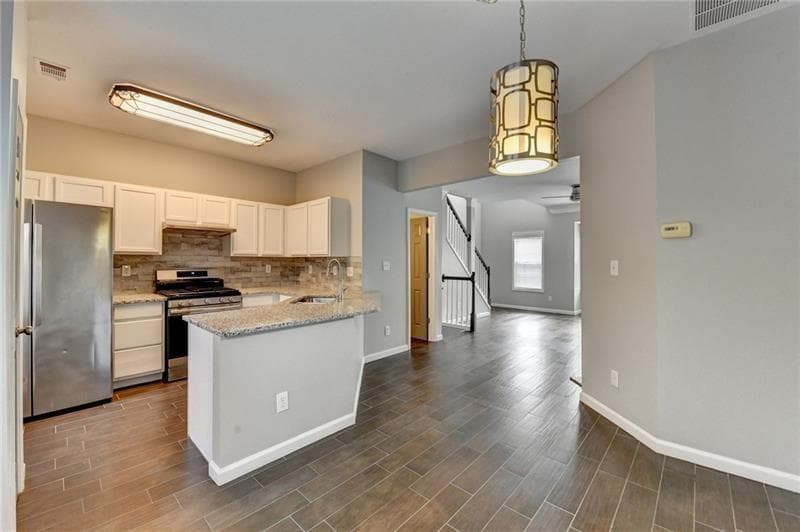 3 bedroom, 4 bathroom, 1,681 sq ft townhouse for sale at 5987 Turfway Park Court, Sugar Hill, GA 30518 — photo 7