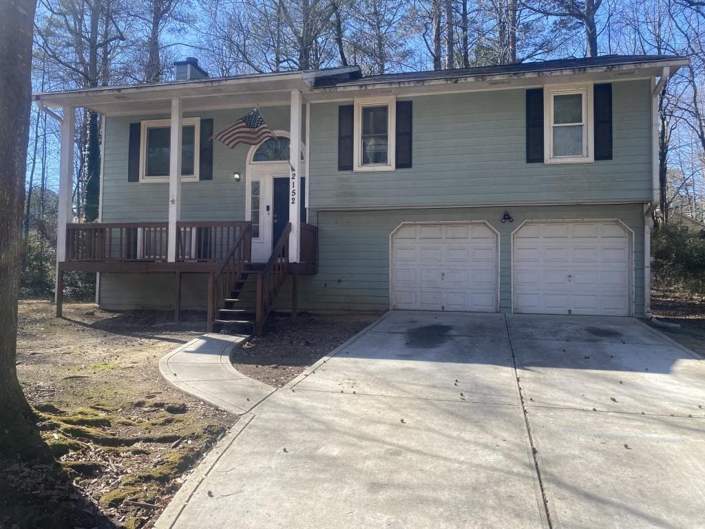 3 bedroom, 3 bathroom, 1,192 sq ft single family residence sold at 2152 Cedar Creek Lane, Lithia Springs, GA 30122