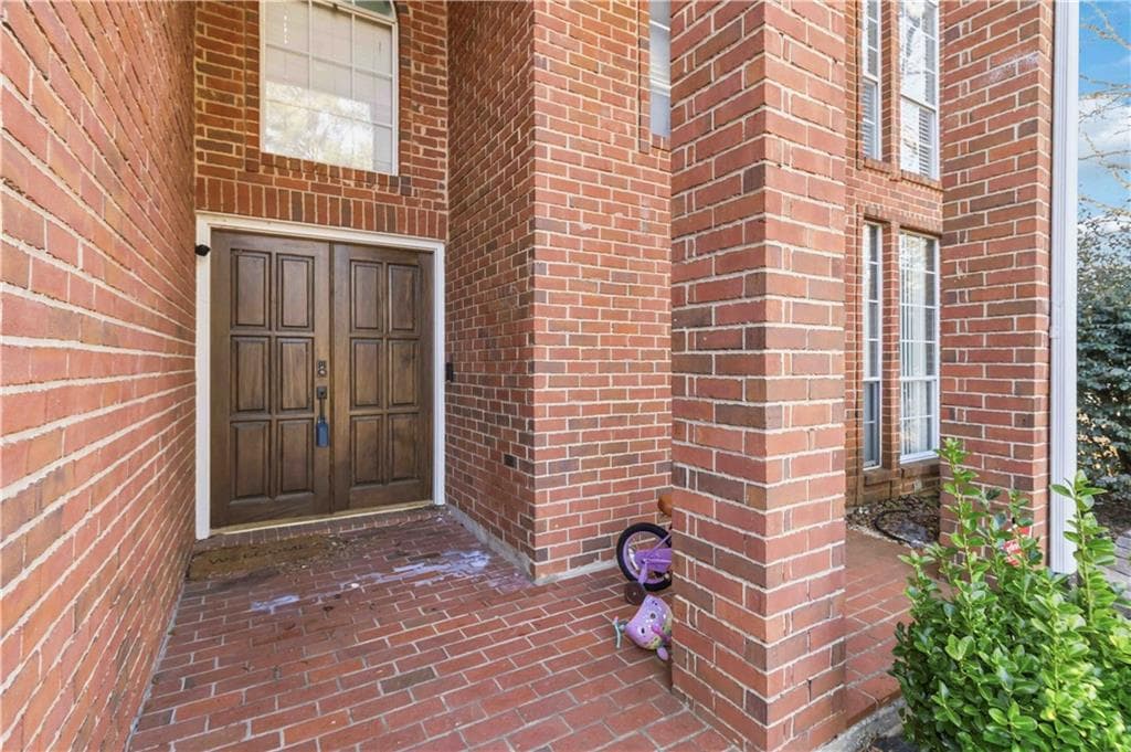 4 bedroom, 3 bathroom, 2,430 sq ft single family residence for sale at 2170 Hunters Ridge Drive, Lawrenceville, GA 30044 — photo 3