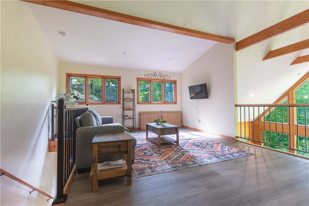 10 bedroom, 6 bathroom, 6,200 sq ft single family residence for sale at 258 Ber Weg, Helen, GA 30545 — photo 3