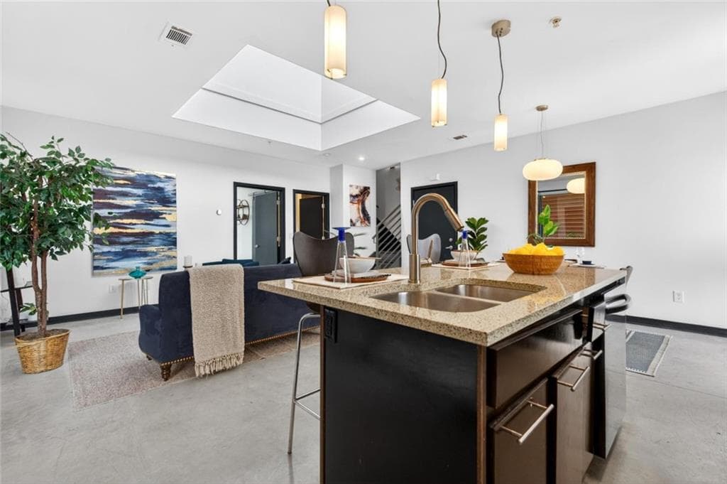 2 bedroom, 2 bathroom, 1,250 sq ft condominium for sale at 972 Dekalb Avenue 203, Atlanta, GA 30307 — photo 8