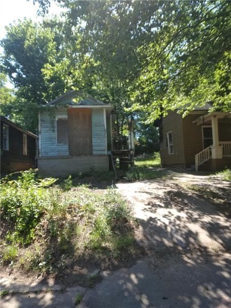 2 bedroom, 1 bathroom, 1,424 sq ft single family residence for sale at 1122 West Avenue, Atlanta, GA 30315 — photo 3