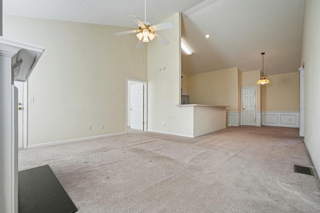 3 bedroom, 3 bathroom, 3,520 sq ft townhouse for sale at 250 Camry Circle, Dallas, GA 30157 — photo 8