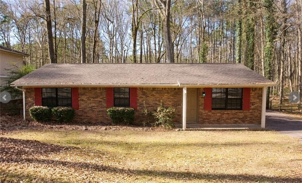 3 bedroom, 2 bathroom, 1,074 sq ft single family residence sold at 112 Clydesdale Road, Peachtree City, GA 30269