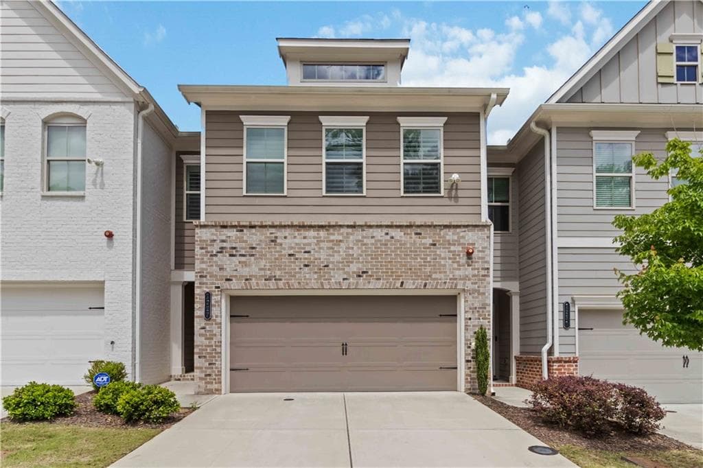 3 bedroom, 2 bathroom, 2,152 sq ft townhouse sold at 1227 Herty Drive, Marietta, GA 30062