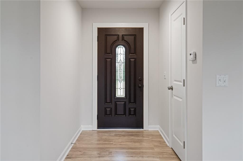 5 bedroom, 3 bathroom, 3,098 sq ft single family residence for sale at 57 Natures Cove Road, Newnan, GA 30263 — photo 5