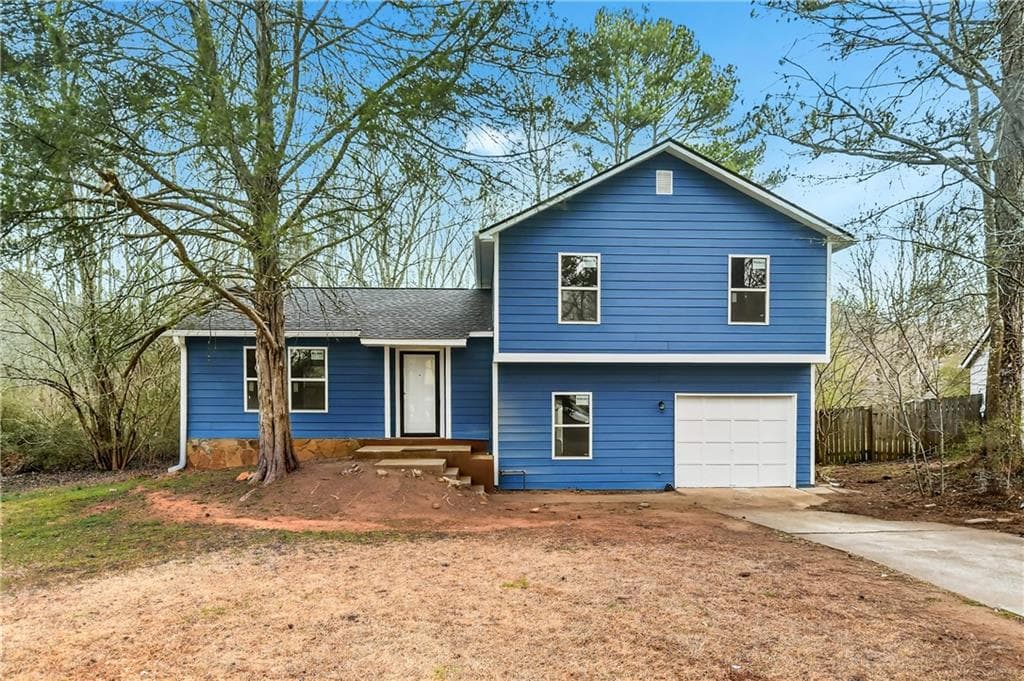 3 bedroom, 3 bathroom, 1,460 sq ft single family residence under contract at 4900 Bayside Court, Stone Mountain, GA 30088