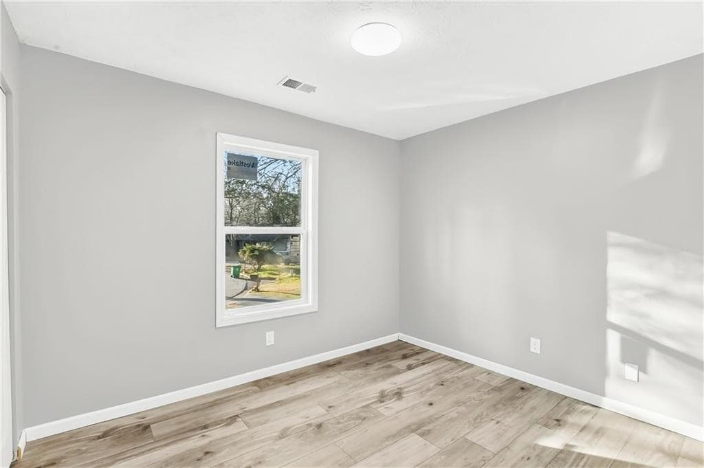 3 bedroom, 3 bathroom, 1,460 sq ft single family residence under contract at 4900 Bayside Court, Stone Mountain, GA 30088 — photo 10