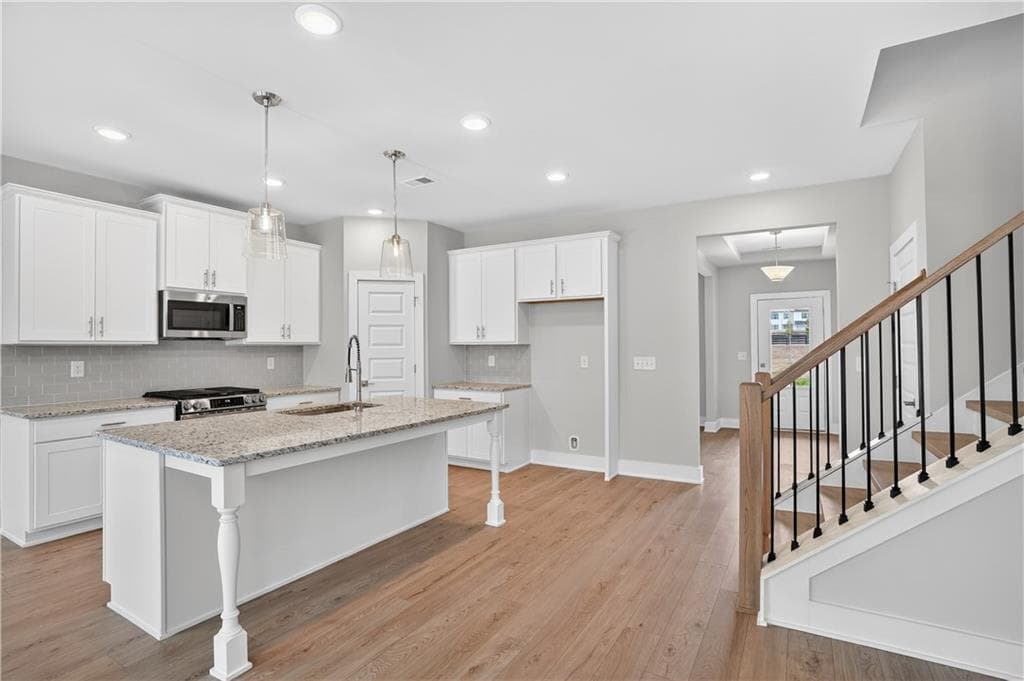 5 bedroom, 3 bathroom, 2,676 sq ft single family residence for sale at 609 Villa Rica Springs-Lot 40, Villa Rica, GA 30180 — photo 9