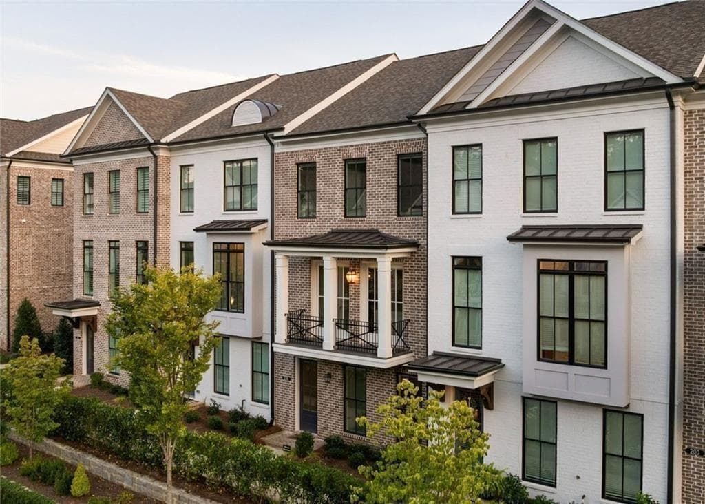 220 Briscoe Way, Alpharetta, GA 30009 — most recent listing photo