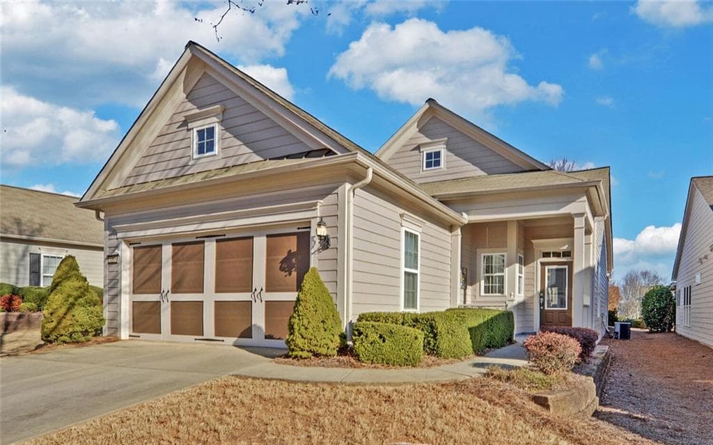 6355 Scenic View Drive, Hoschton, GA 30548 — most recent listing photo