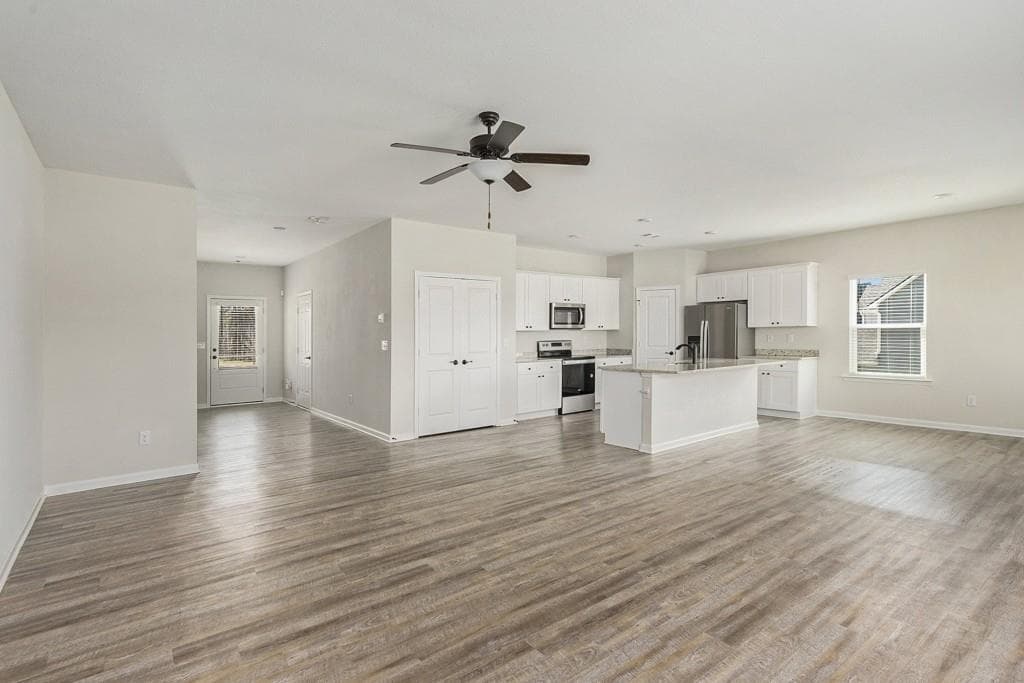 4 bedroom, 3 bathroom, 2,138 sq ft single family residence for rent at 489 Samara Court, South Fulton, GA 30213 for $2,500 a month — photo 3