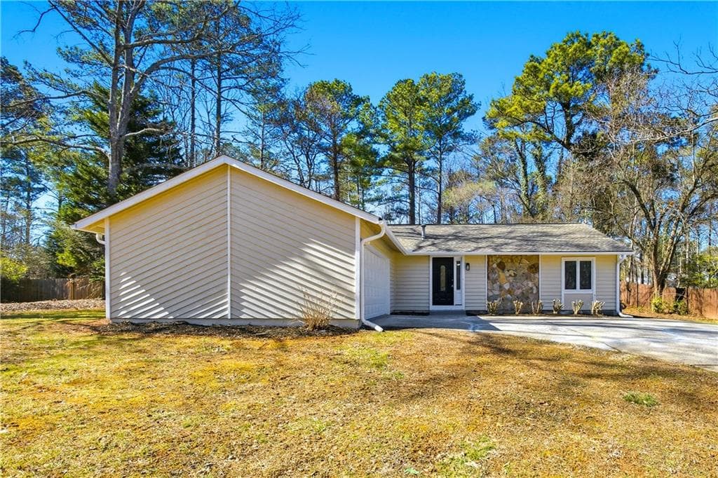 10090 Timberstone Road, Alpharetta, GA 30022 — most recent listing photo
