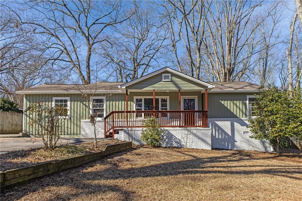 5800 Crabapple Drive