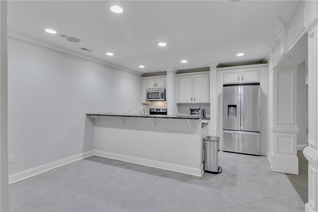6 bedroom, 6 bathroom, 10,200 sq ft single family residence for sale at 1968 Enon Road, South Fulton, GA 30331 — photo 10