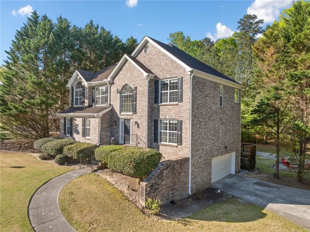 4 bedroom, 3 bathroom, 3,907 sq ft single family residence under contract at 1520 Windsong Park Drive, Dacula, GA 30019 — photo 3
