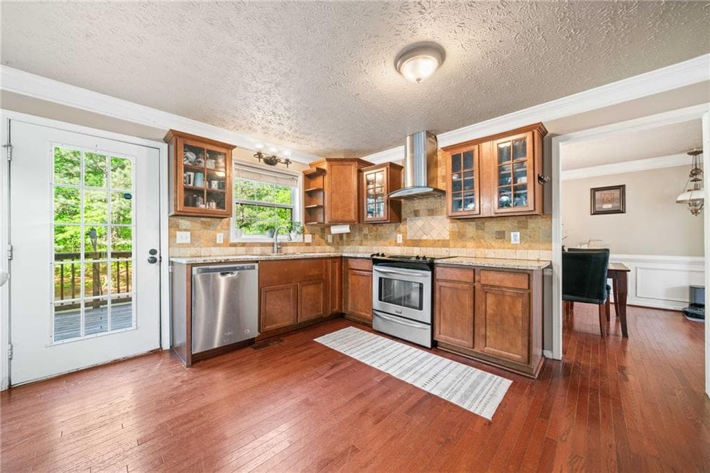 4 bedroom, 3 bathroom, 3,907 sq ft single family residence under contract at 1520 Windsong Park Drive, Dacula, GA 30019 — photo 9