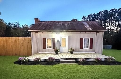 2 bedroom, 1 bathroom, 1,040 sq ft single family residence for sale at 1919 Bethel Road, Conyers, GA 30012