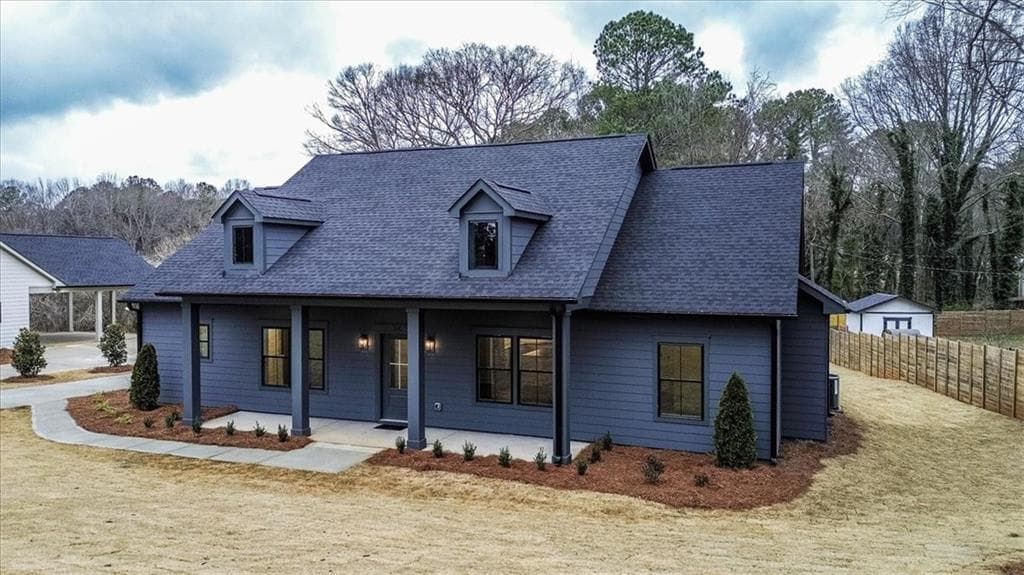 3 bedroom, 3 bathroom, 1,641 sq ft single family residence under contract at 114 Henson Drive, Monroe, GA 30655 — photo 2