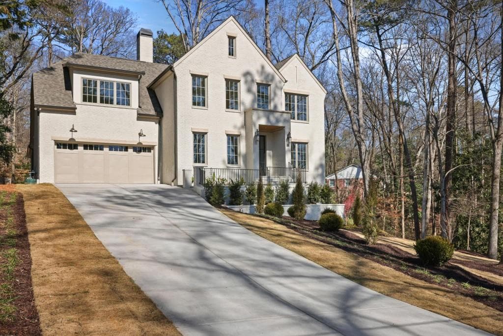 5 bedroom, 5 bathroom, 4,505 sq ft single family residence sold at 3568 Cloudland Drive, Atlanta, GA 30327