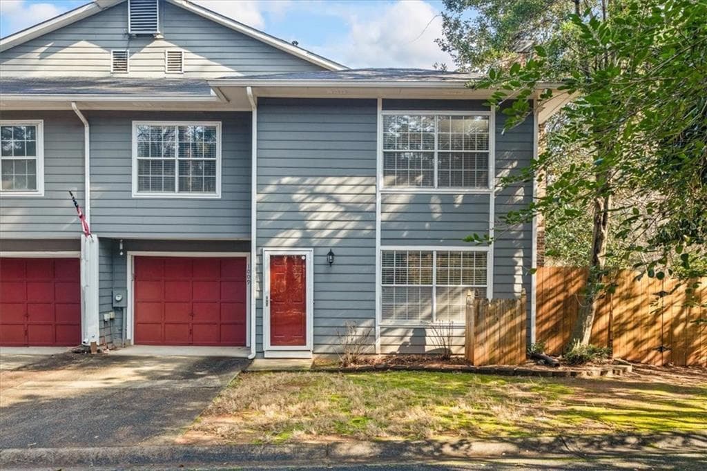 3 bedroom, 3 bathroom, 1,536 sq ft townhouse for rent at 1009 Knights Bridge Court, Norcross, GA 30093 for $2,000 a month — photo 1 of 23