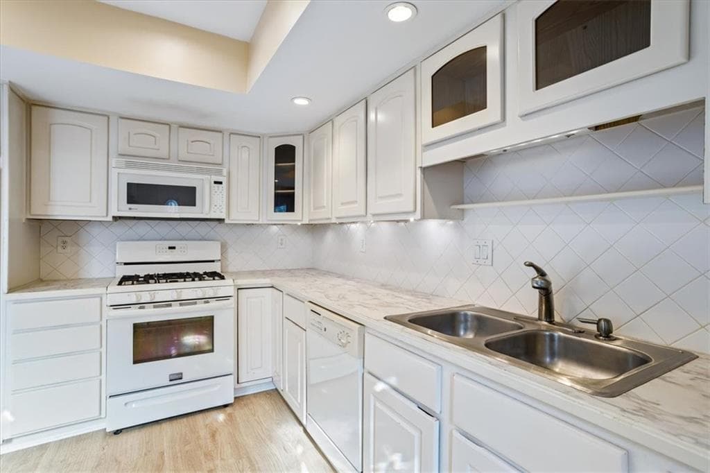3 bedroom, 3 bathroom, 1,536 sq ft townhouse for rent at 1009 Knights Bridge Court, Norcross, GA 30093 for $2,000 a month — photo 6
