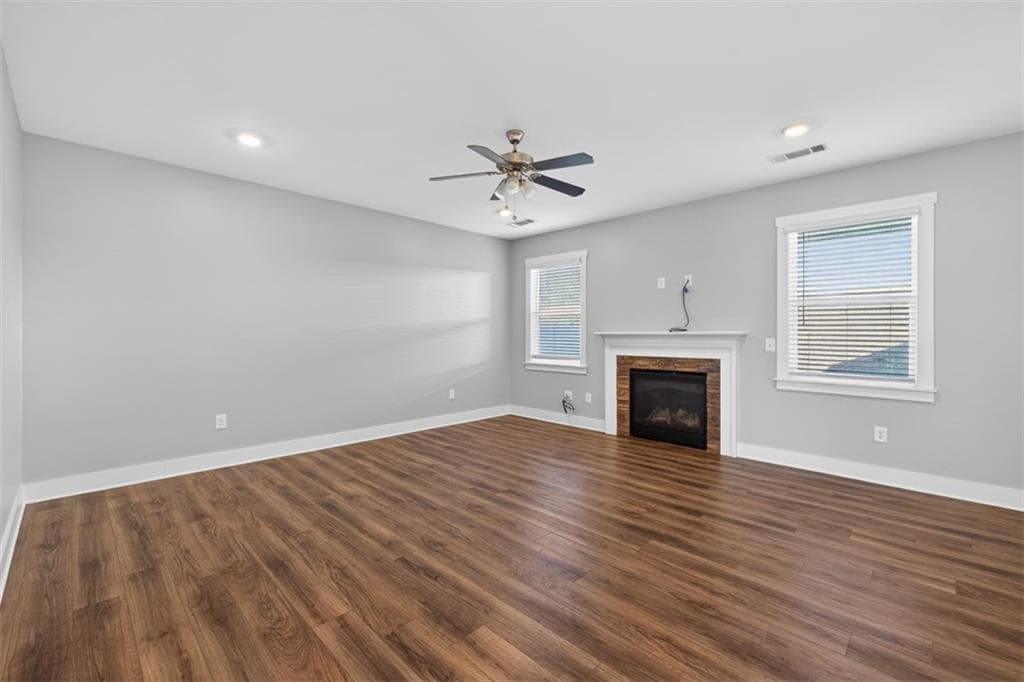 3 bedroom, 2 bathroom, 2,264 sq ft single family residence for sale at 6928 Manchester Drive, Flowery Branch, GA 30542 — photo 8