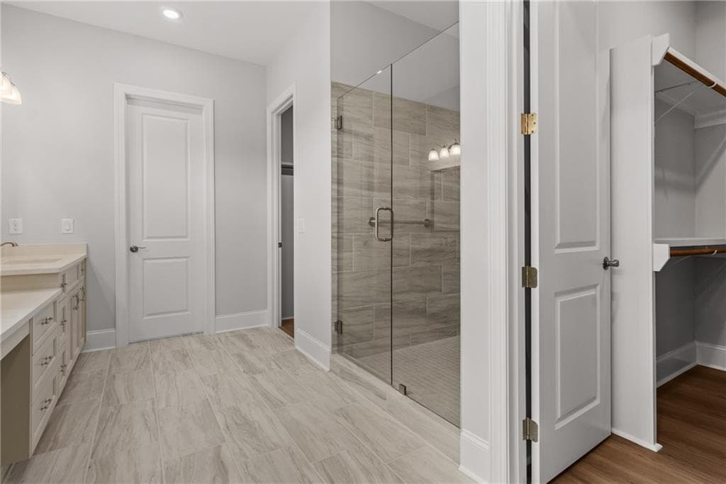5 bedroom, 5 bathroom, 4,270 sq ft single family residence under contract at 10025 Ruppel Lane, Johns Creek, GA 30005 — photo 10