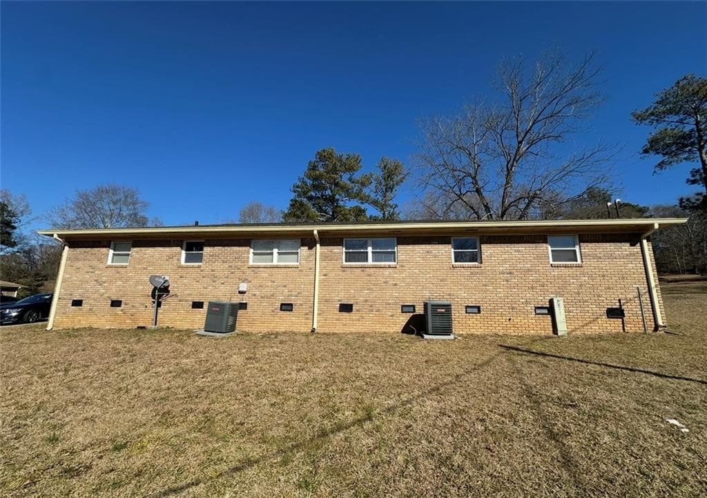 duplex under contract at 4421 Lynn Drive, Powder Springs, GA 30127 — photo 3