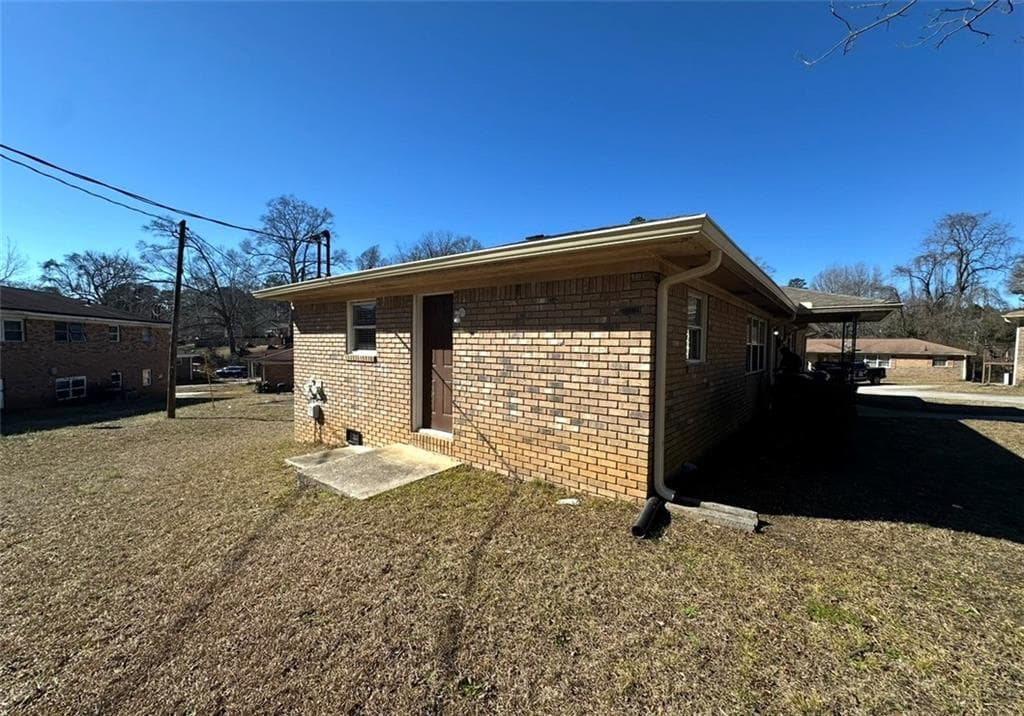 duplex under contract at 4421 Lynn Drive, Powder Springs, GA 30127 — photo 6