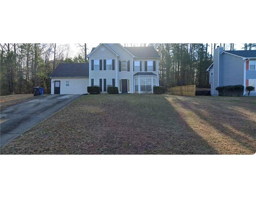 4 bedroom, 3 bathroom, 2,006 sq ft single family residence under contract at 8478 Park Ridge Lane, Riverdale, GA 30274
