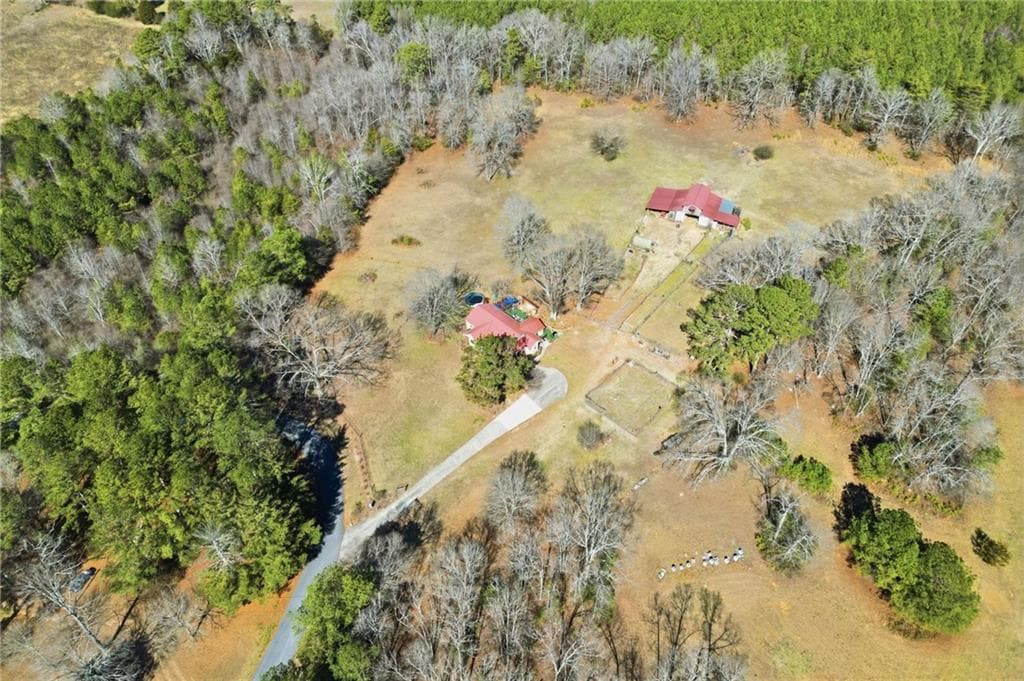 3 bedroom, 2 bathroom, 1,913 sq ft single family residence for sale at 214 Horseshoe Circle, Rockmart, GA 30153 — photo 2