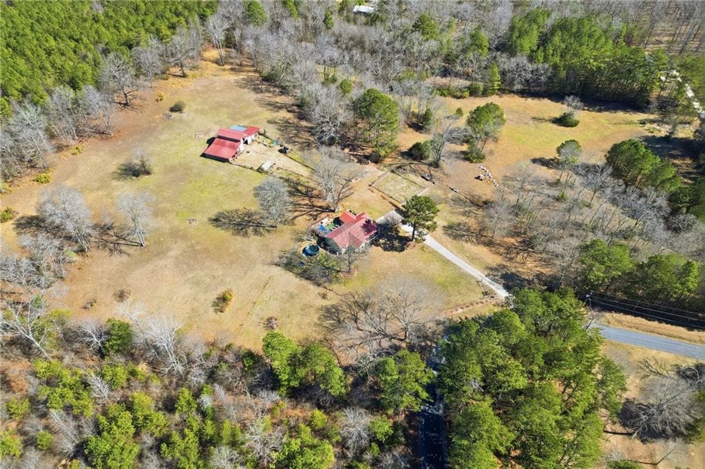 3 bedroom, 2 bathroom, 1,913 sq ft single family residence for sale at 214 Horseshoe Circle, Rockmart, GA 30153