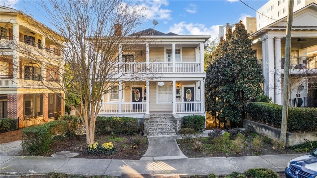 2 bedroom, 1 bathroom, 800 sq ft single family residence for rent at 71 17th Street, Atlanta, GA 30309 for $2,800 a month — photo 1 of 85