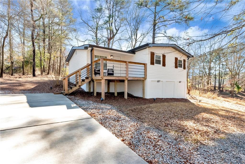 321 Pine Avenue, Commerce, GA 30529 — most recent listing photo