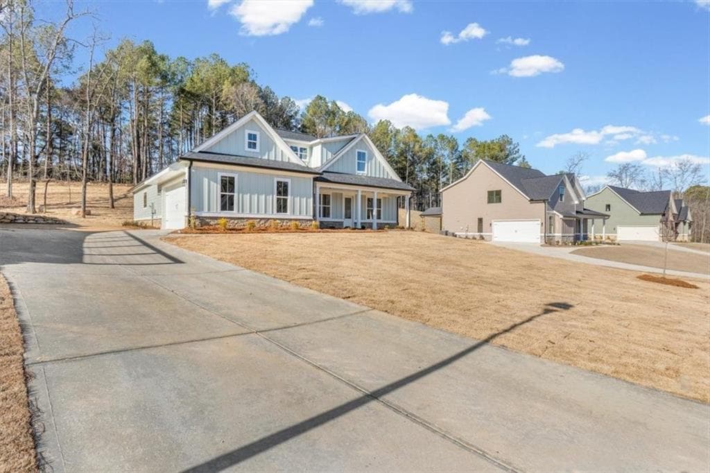 4 bedroom, 3 bathroom, 2,295 sq ft single family residence for sale at 7 Everwood Court, Rome, GA 30161 — photo 2