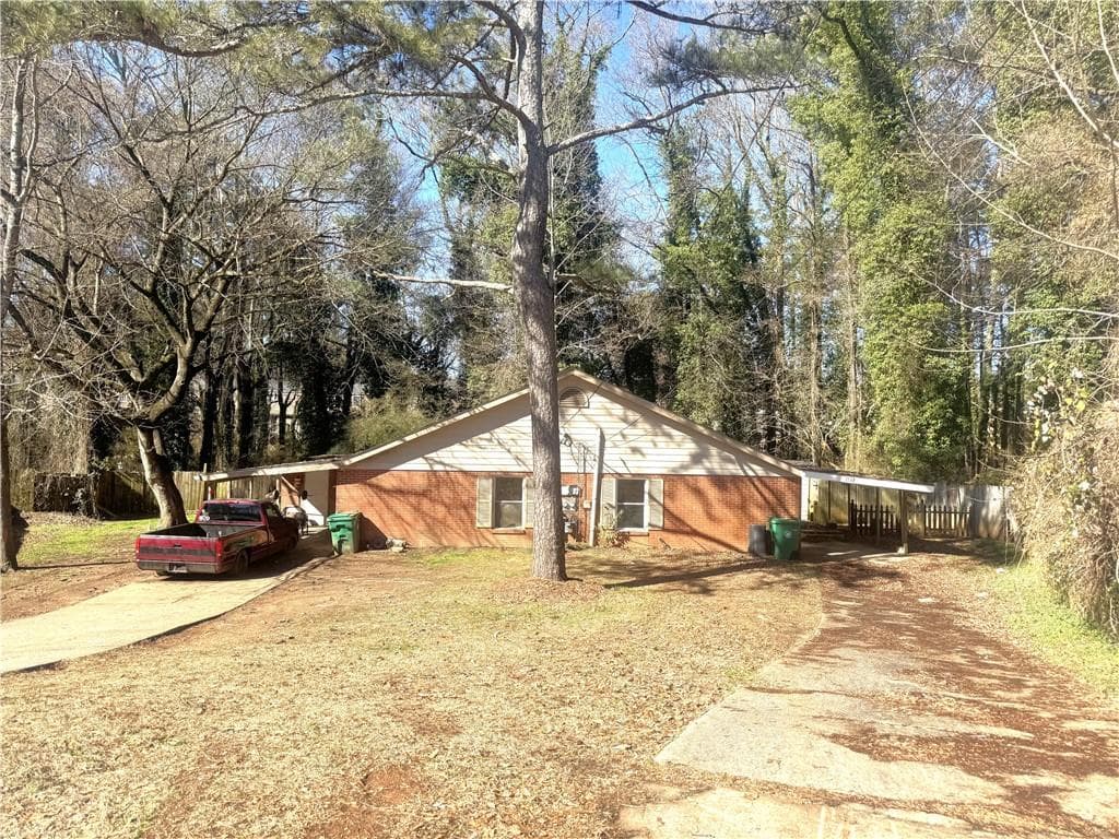 duplex for sale at 2126 Hanfred Court, Tucker, GA 30084
