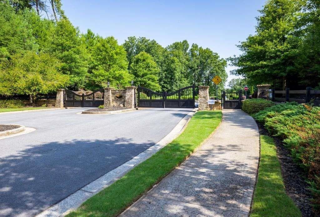 single family residence for sale at 6825 Lookout, Dawsonville, GA 30534 — photo 4