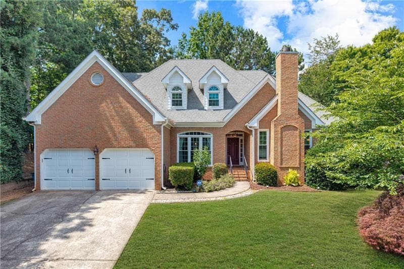4 bedroom, 4 bathroom, 3,133 sq ft single family residence sold at 10880 Windham Way, Alpharetta, GA 30022